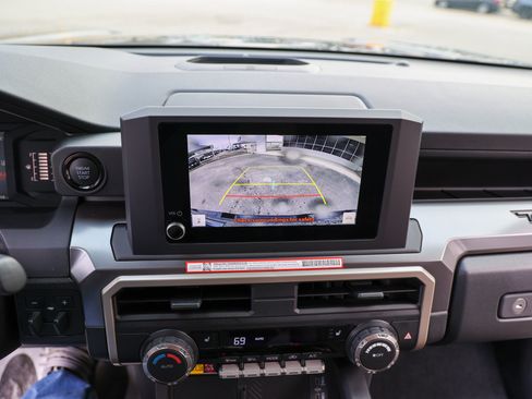 Certified 2025 Toyota Tacoma SR5 w/ SR5 Upgrade Package image 25