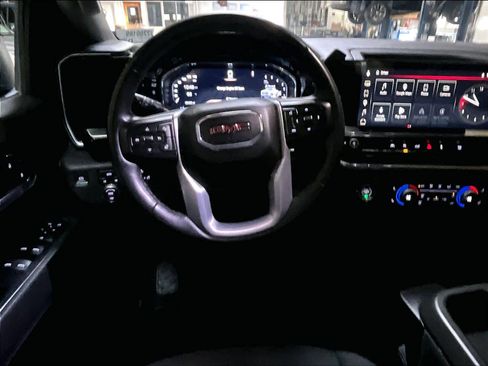 Used 2023 GMC Sierra 1500 Elevation image 16