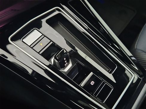 New 2026 Volkswagen Golf image 34