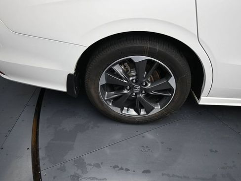 Used 2023 Honda Odyssey Elite image 10