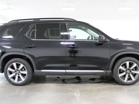 Used 2023 Honda Pilot Touring image 13