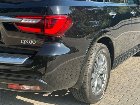Used 2022 INFINITI QX80 Luxe w/ Cargo Package AWD/4WD image 12