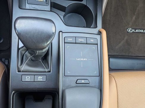 Used 2019 Lexus ES 300h w/ Premium Package FWD image 16