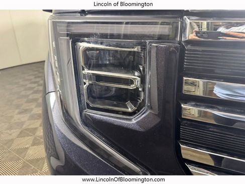Used 2025 GMC Sierra 1500 SLT w/ SLT Premium Package AWD/4WD image 12
