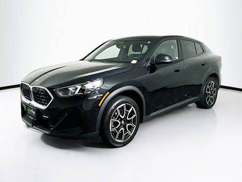 Used 2025 BMW X2 xDrive28i image 3