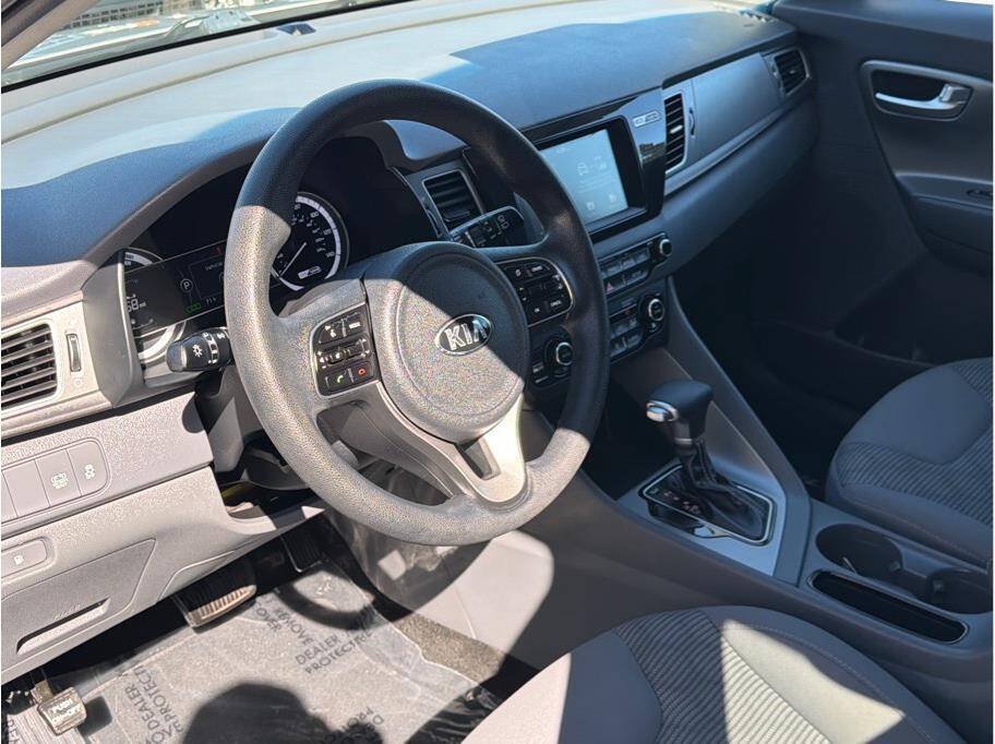 Used 2019 Kia Niro LX FWD image 7