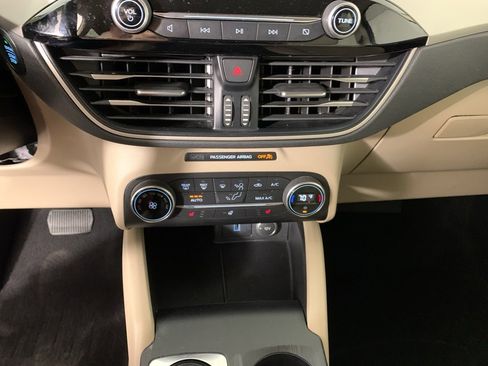 Used 2020 Ford Escape SEL image 24