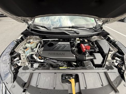 Certified 2022 Nissan Rogue SL w/ SL Premium Package image 11