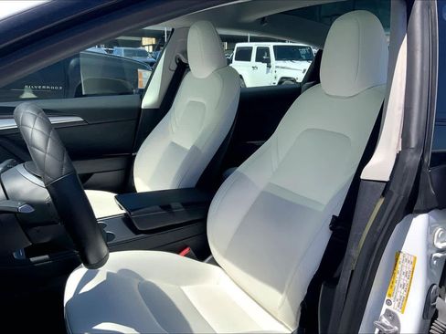 Used 2023 Tesla Model 3 Standard Range RWD image 11
