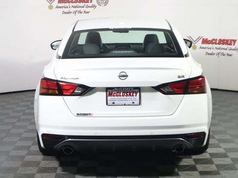 Used 2020 Nissan Altima 2.5 SR FWD image 6
