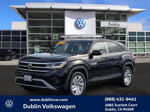 Used 2021 Volkswagen Atlas Cross Sport SE w/ Panoramic Sunroof Package image 8