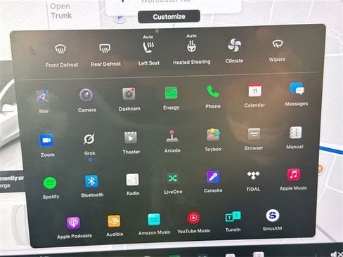 Used 2022 Tesla Model Y Long Range image 13