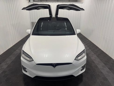 Used 2017 Tesla Model X P100D image 10