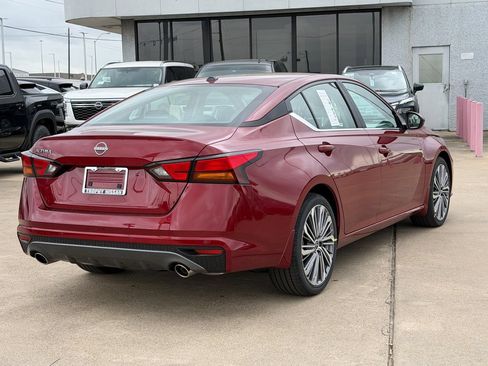 New 2026 Nissan Altima 2.5 SV FWD image 4