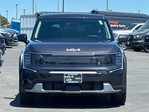 New 2026 Kia EV9 Light RWD image 9