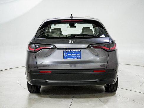 Used 2023 Honda HR-V LX image 7
