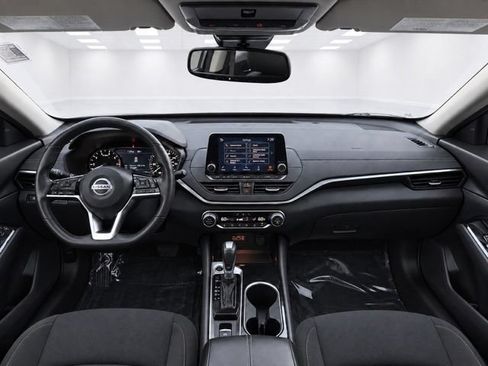Used 2020 Nissan Altima 2.5 SV AWD/4WD image 17