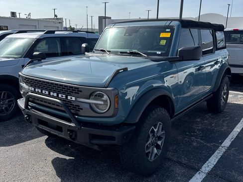 Used 2022 Ford Bronco Badlands AWD/4WD image 1