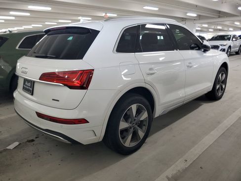 Used 2023 Audi Q5 Premium AWD/4WD image 4