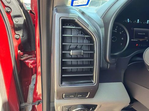 Used 2020 Ford F150 XLT w/ Equipment Group 302A Luxury AWD/4WD image 43