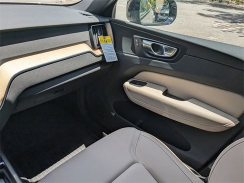 New 2026 Volvo XC60 B5 Plus w/ Protection Package Premier image 18