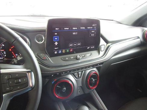 Used 2025 Chevrolet Blazer RS AWD/4WD image 30