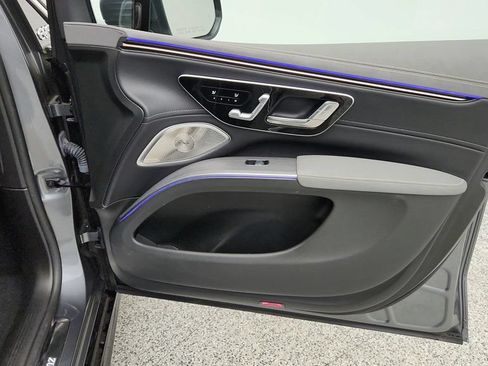 Used 2023 Mercedes-Benz EQS 580 4MATIC SUV image 24
