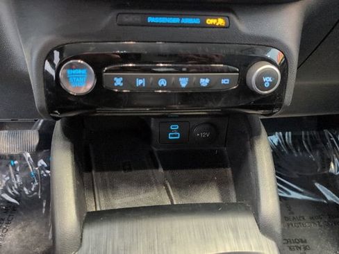 Certified 2023 Ford Escape Platinum AWD/4WD image 21