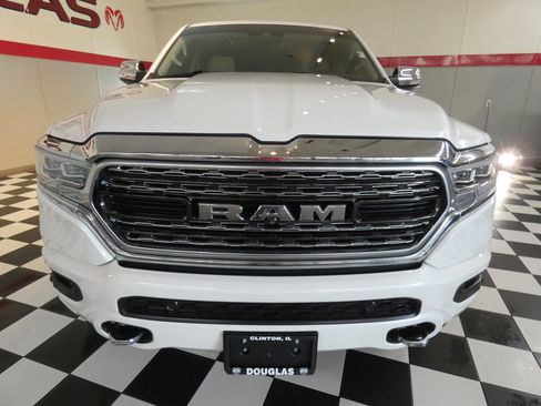 Used 2022 RAM 1500 Limited AWD/4WD image 2