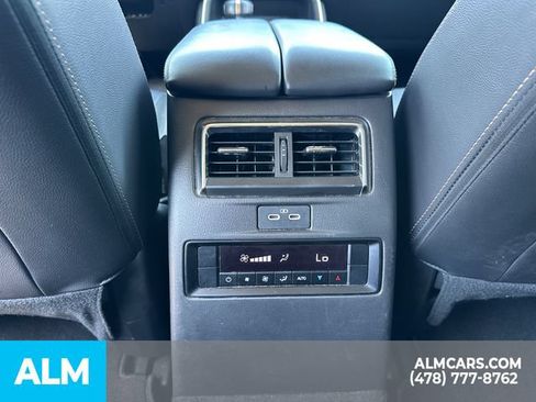 Used 2024 MAZDA CX-90 3.3 Turbo w/ Premium Package AWD/4WD image 28