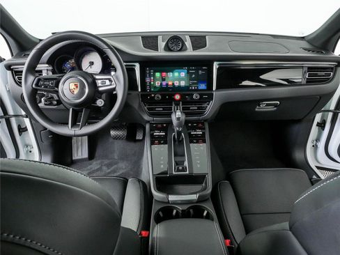 New 2026 Porsche Macan Electric AWD/4WD image 20