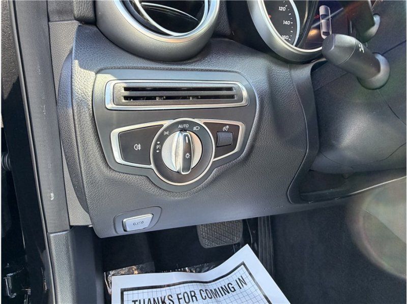 Used 2019 Mercedes-Benz C 300 Sedan image 30