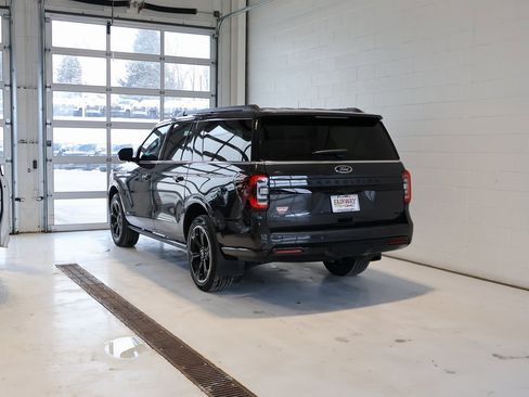 Used 2024 Ford Expedition Max Limited image 7