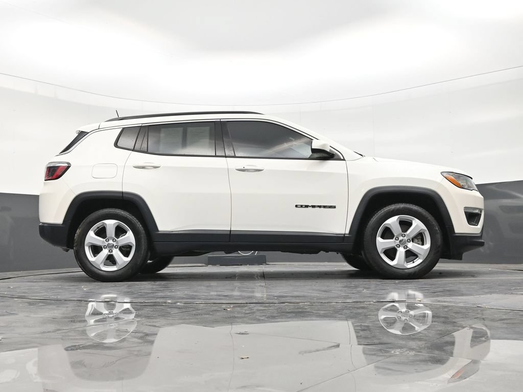 Used 2020 Jeep Compass Latitude w/ Popular Equipment Group FWD image 25
