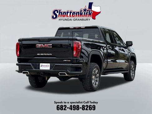 Used 2024 GMC Sierra 1500 AT4 w/ Technology Package AWD/4WD image 7