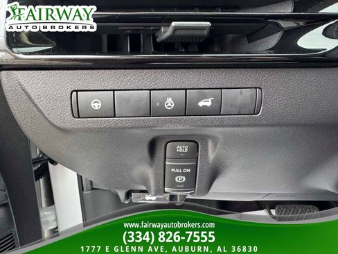 Used 2025 Nissan Murano SL AWD/4WD image 16