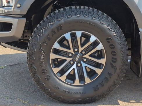 Used 2019 Ford F150 Raptor AWD/4WD image 30