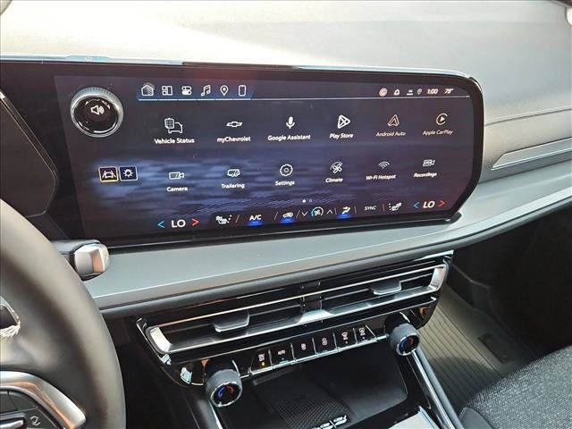 New 2027 Chevrolet Traverse LT w/ Driver Confidence Package FWD image 12
