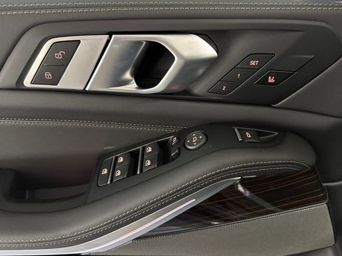 Used 2026 BMW X5 xDrive40i w/ M Sport Package image 13