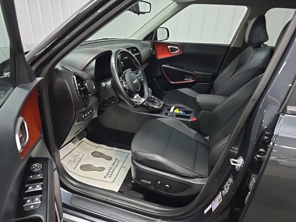 Used 2025 Kia Soul GT-Line w/ GT-Line Technology Package FWD image 30