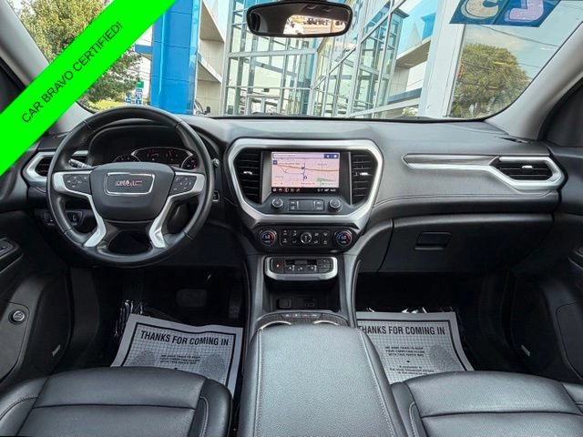 Certified 2023 GMC Acadia SLT FWD image 3
