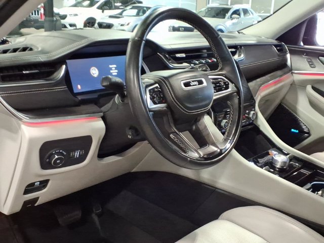 Used 2021 Jeep Grand Cherokee L Overland w/ Advanced Protech Group III AWD/4WD image 10