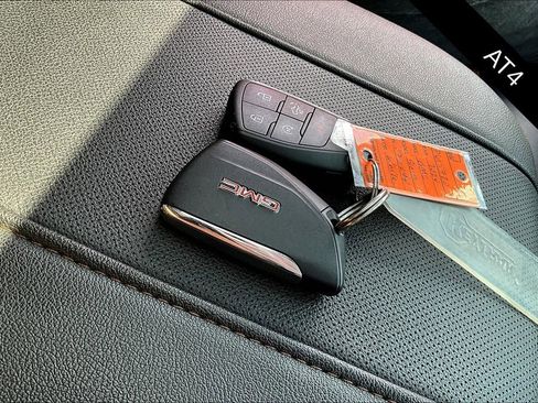 Used 2024 GMC Sierra 1500 AT4 w/ Technology Package image 35