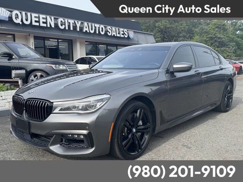 Used 2017 BMW 750i RWD image 1
