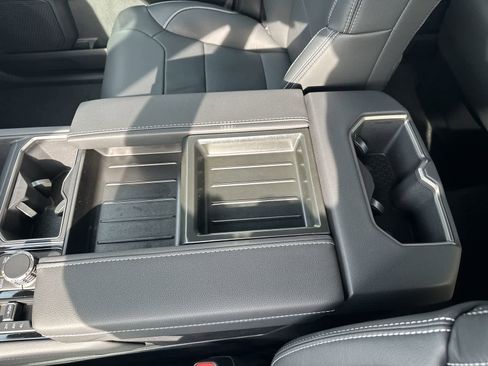 New 2026 Toyota Tundra Limited AWD/4WD image 34