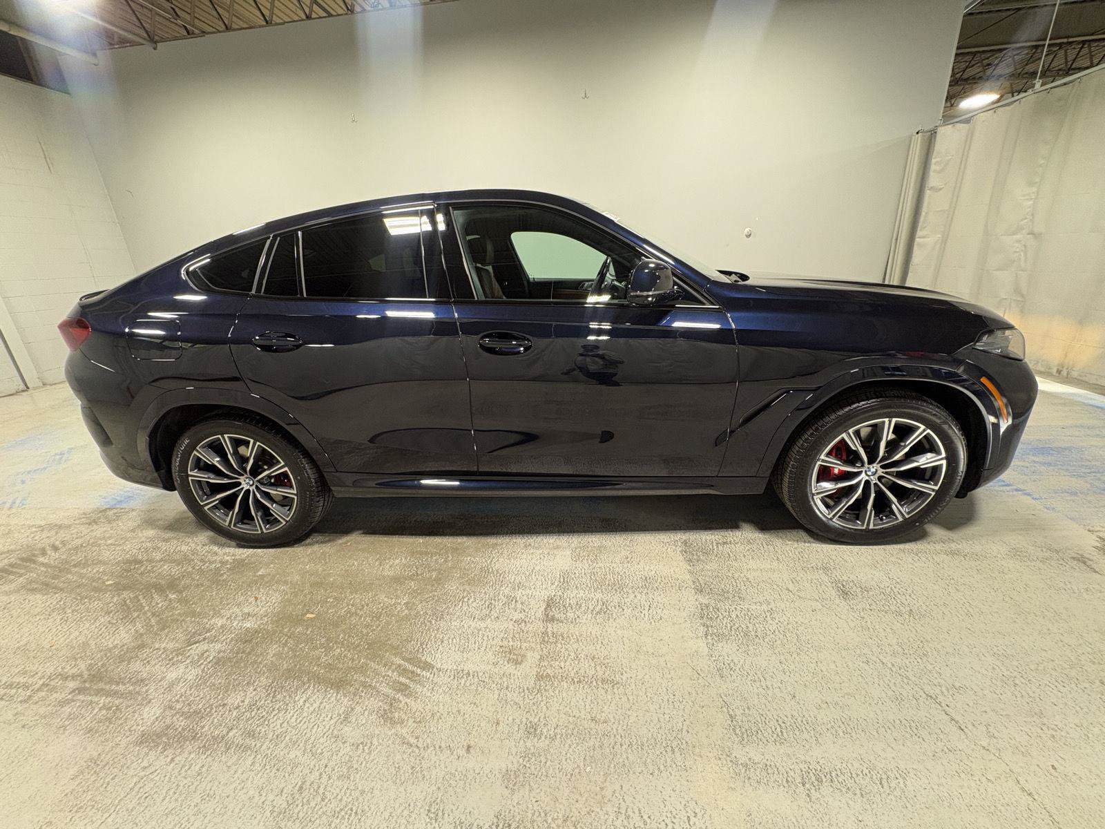 Used 2024 BMW X6 xDrive40i w/ Premium Package AWD/4WD image 15
