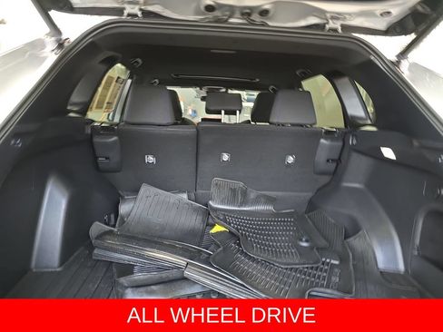 Used 2023 Toyota RAV4 SE w/ Convenience Package AWD/4WD image 13
