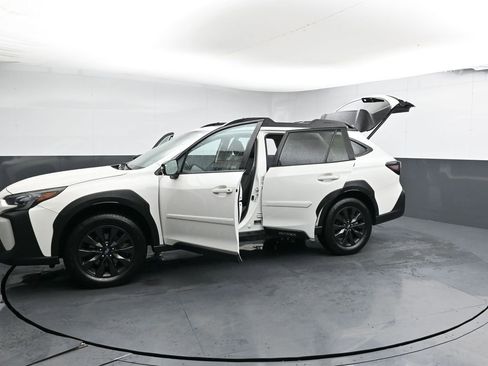 Used 2025 Subaru Outback Onyx Edition XT image 34