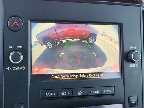 Used 2025 Subaru Crosstrek 2.0i image 19