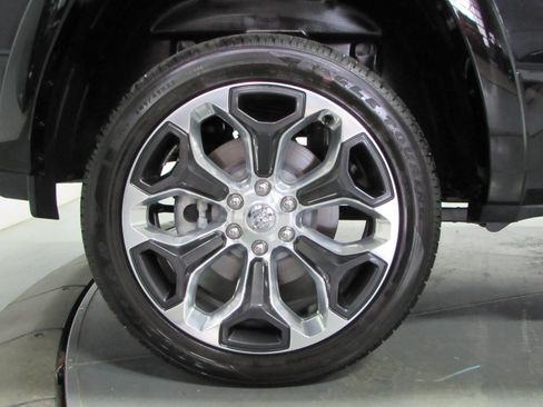 Used 2020 RAM 1500 Limited AWD/4WD image 9